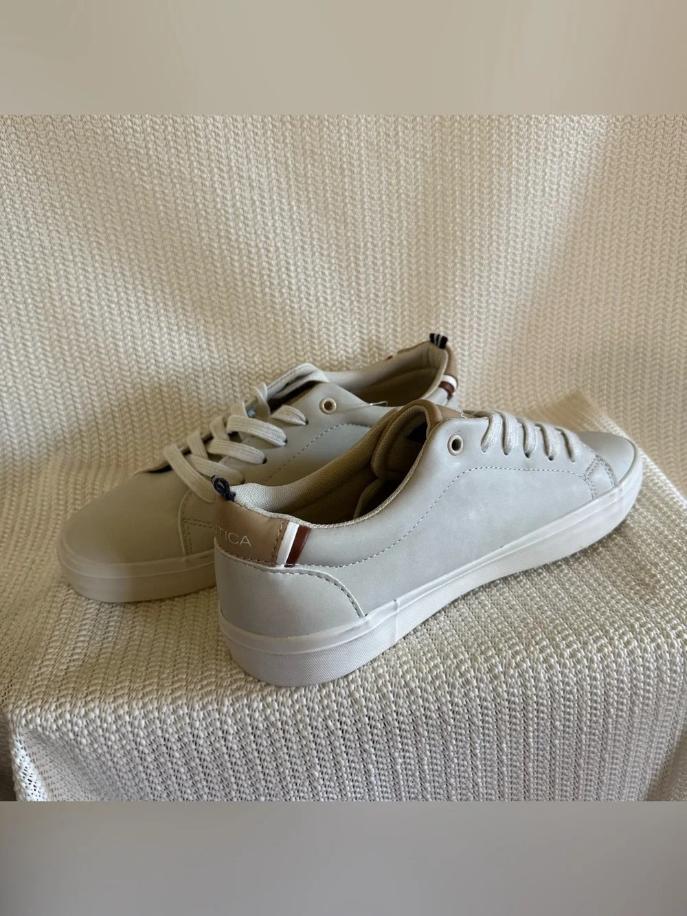 NWT Nautica Graves 3 Men’s Size 8 White Low-Top Sneakers